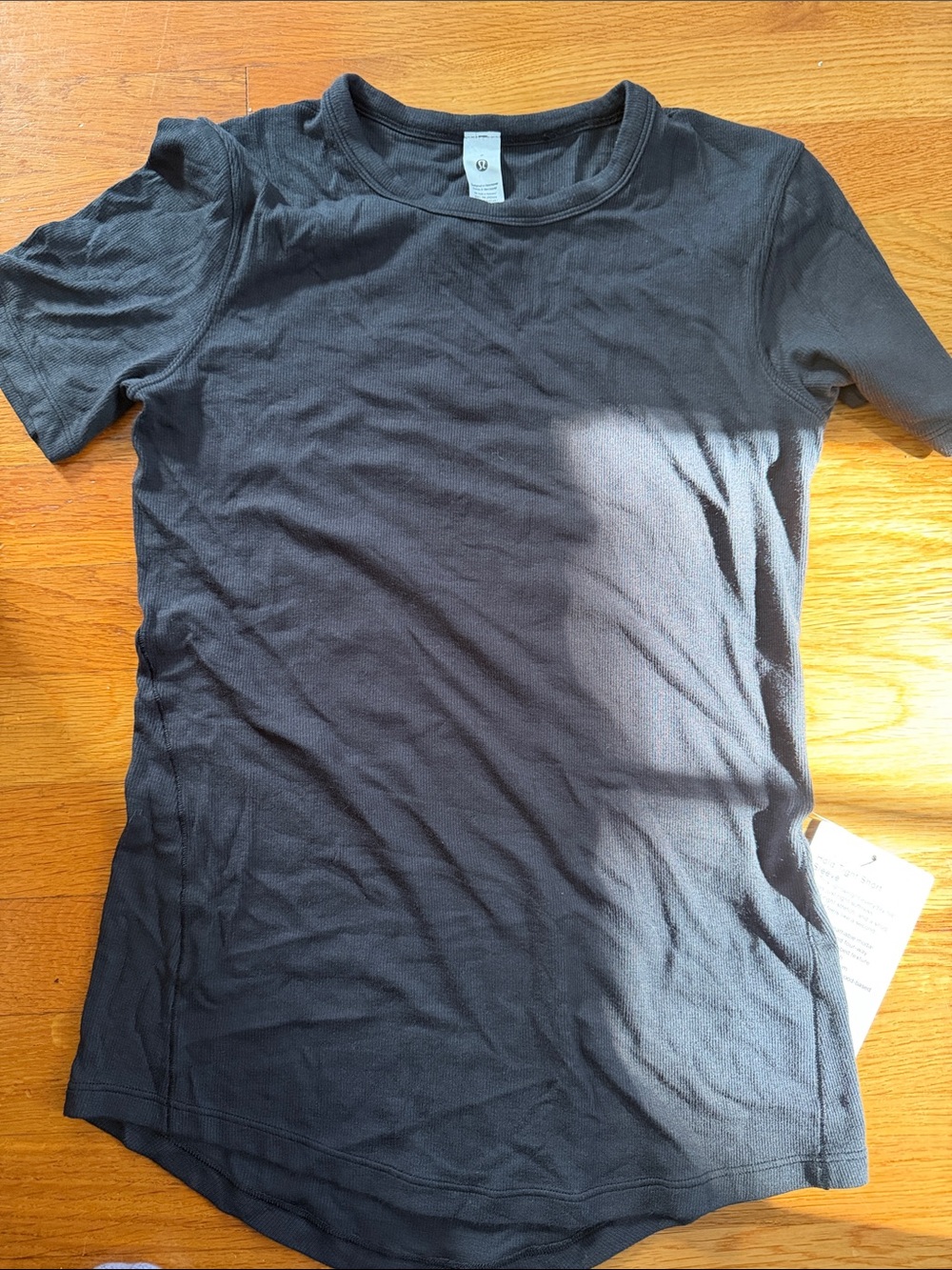 Lululemon hold tight Short-Sleeve Crewneck shirt size 6